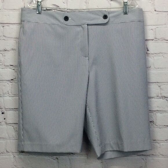 Izod Golf Shorts Women's Size 14 Gray Striped Athleisure Casual Travel Sports - Picture 7 of 9